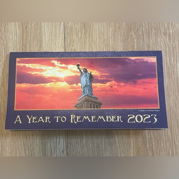 2023 Planner - Picture 1 of 3